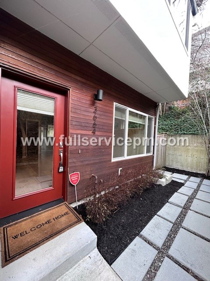 Seattle Townhome: 3664 Courtland Pl S