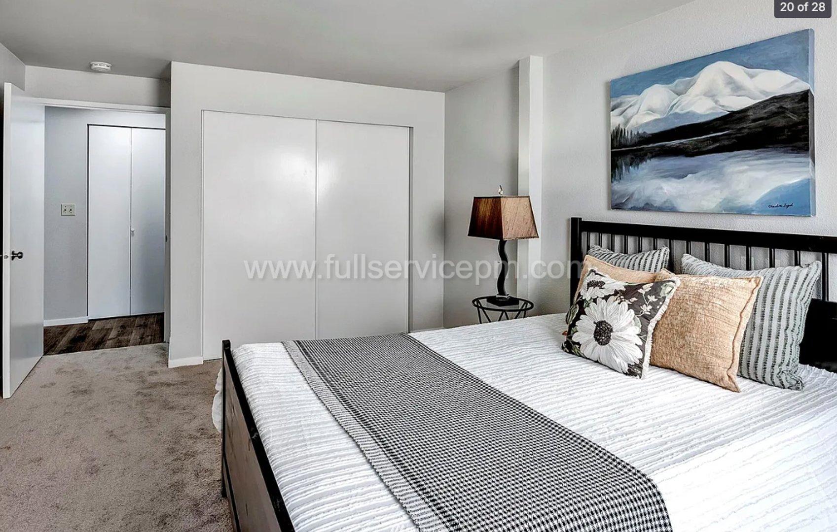 9416 1st Ave NE APT 108, Seattle, WA 98115 6 of 12