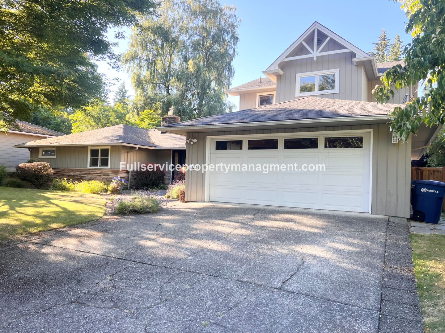 Mercer Island House: 8822 SE 59th Street