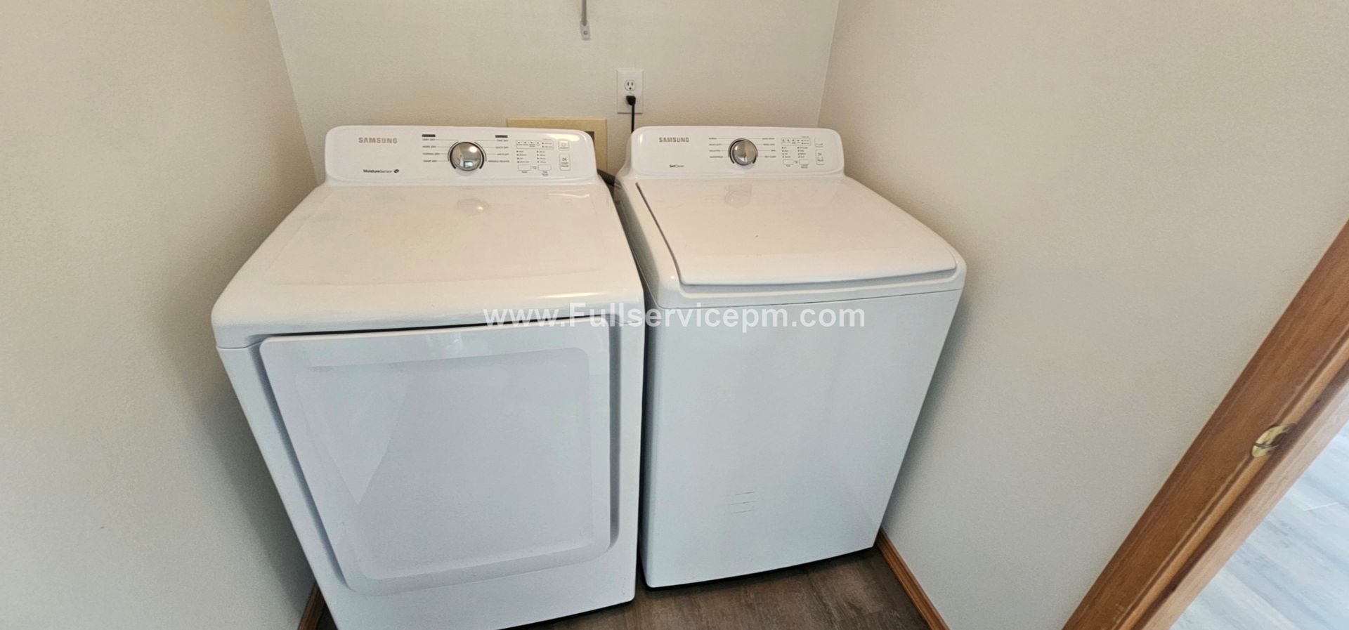 Laundry room at 22607 SE 287th PL, Maple Valley WA 98038