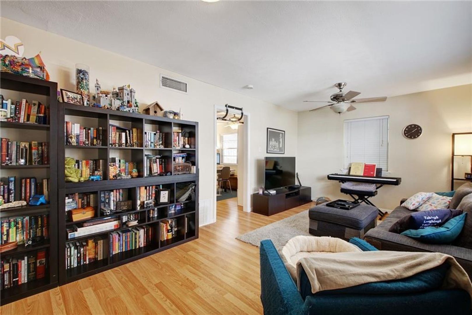 Austin House: 4306 Avenue A #101