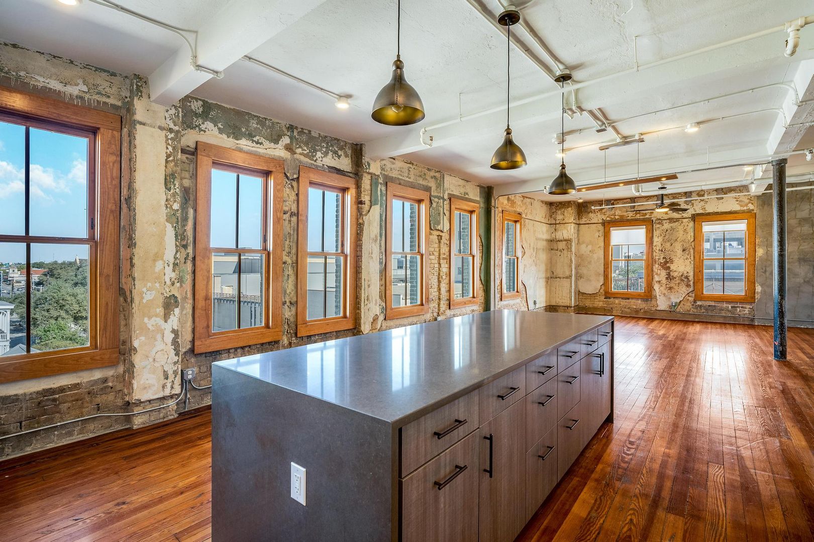 San Antonio Apartment: 219 N Alamo