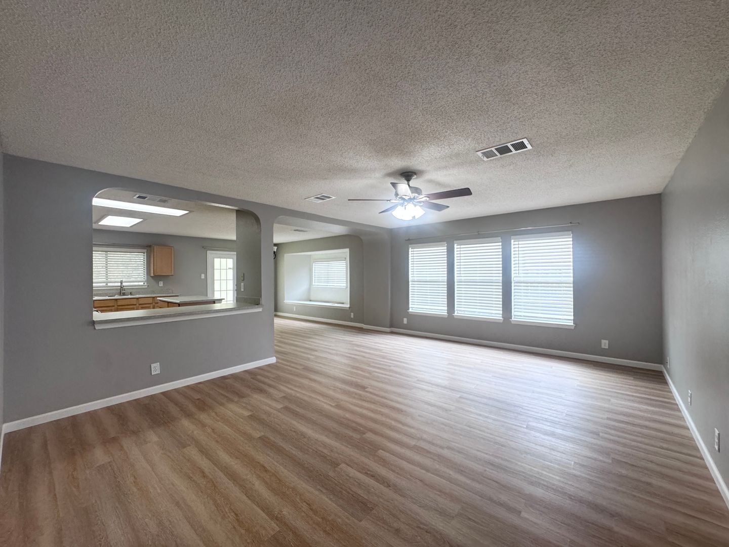 San Antonio House: 10431 Westfield Pl