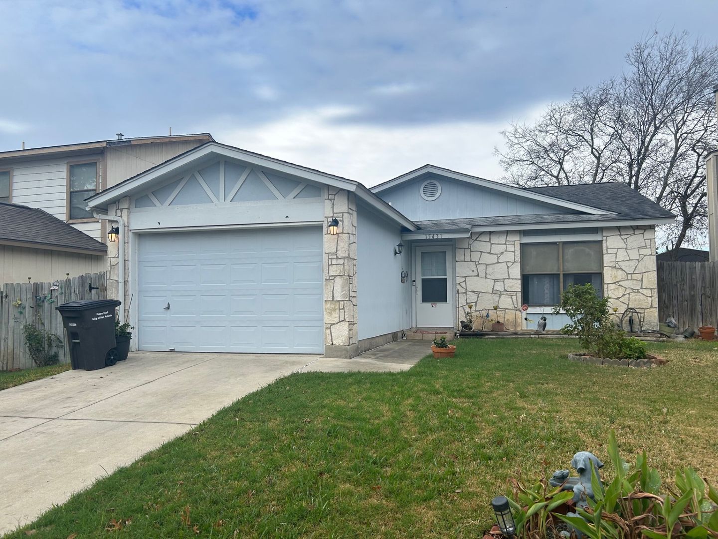 San Antonio House: 15431 Cross Vine