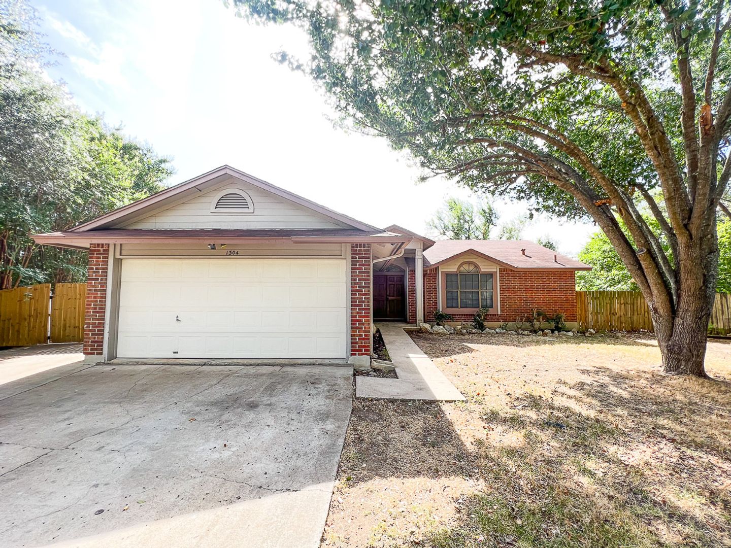 Cedar Park House: 1304 Mulberry Way