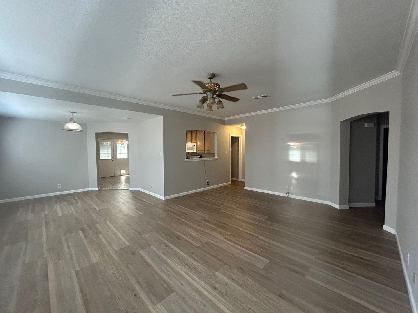 San Antonio House: 7711 Wexford Grove