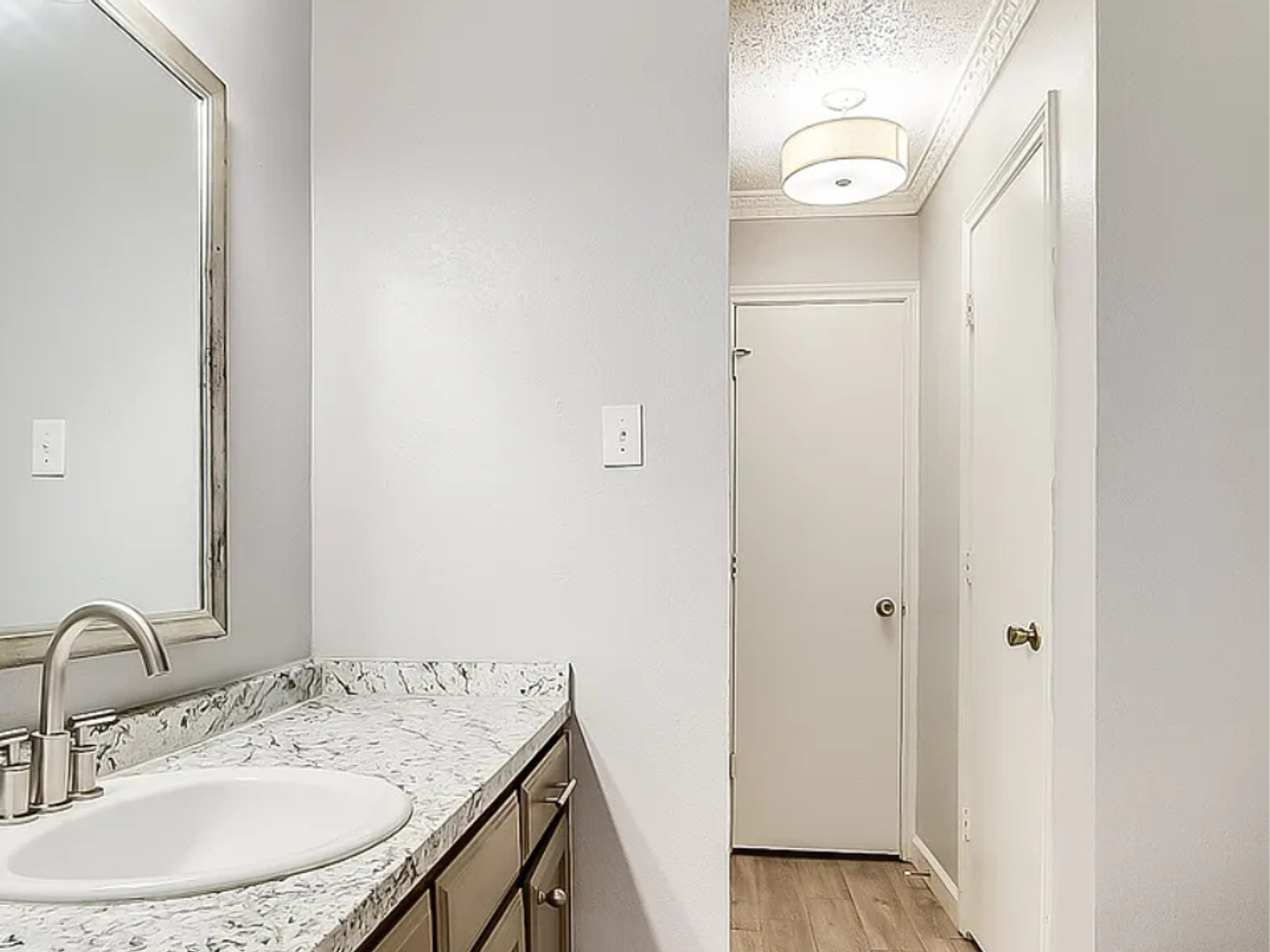 Arlington House: 2324 Kingsford Court