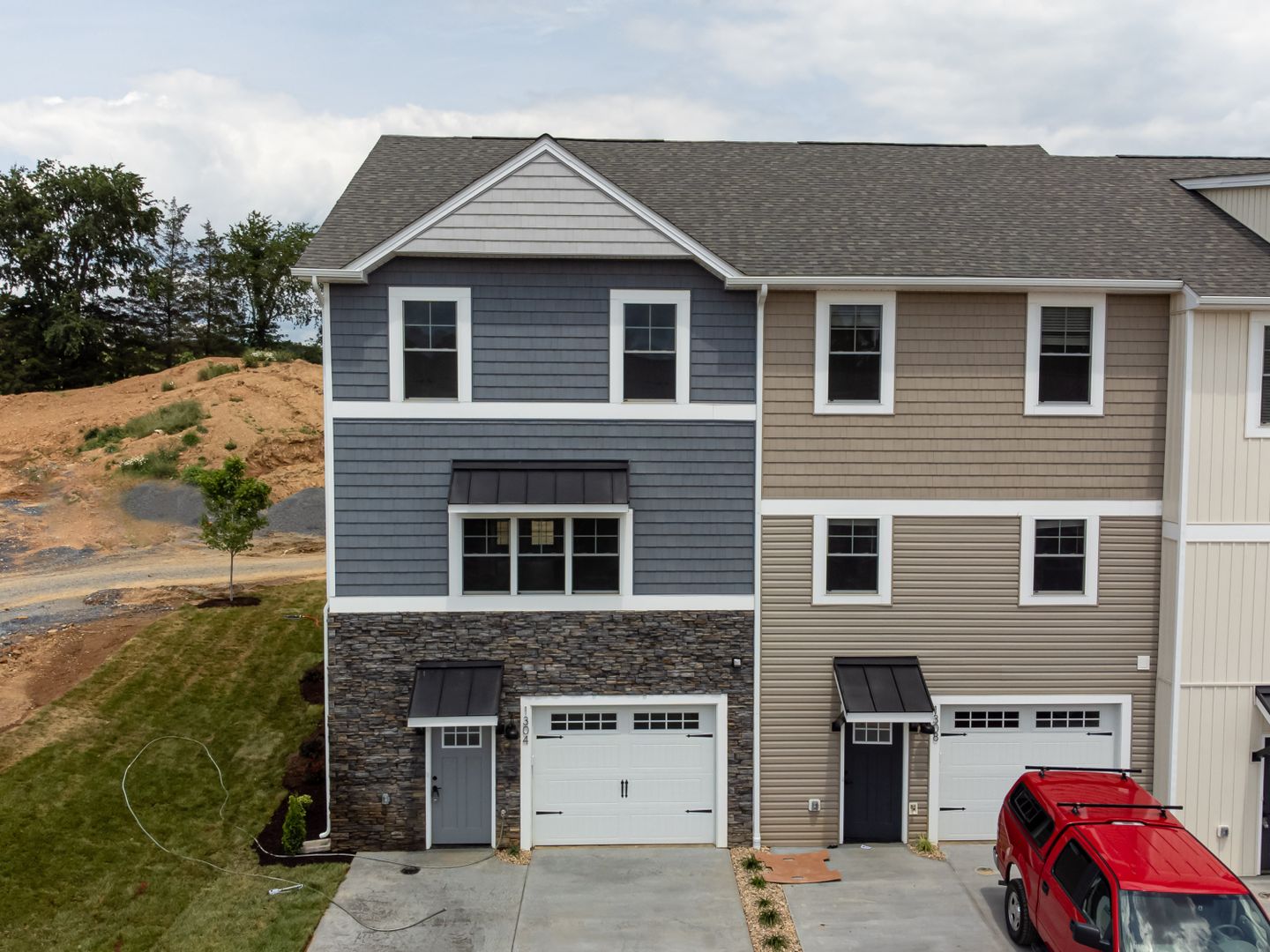 Rockingham House: 1304 Palomino Trail