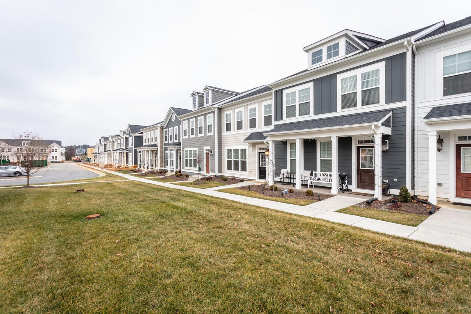 Rockingham House: 3245 Battery Park Place