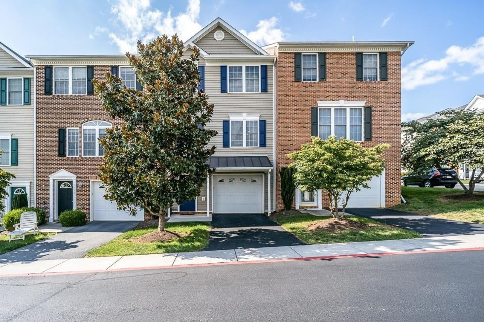 Rockingham House: 1410 Mountain Spring Lane