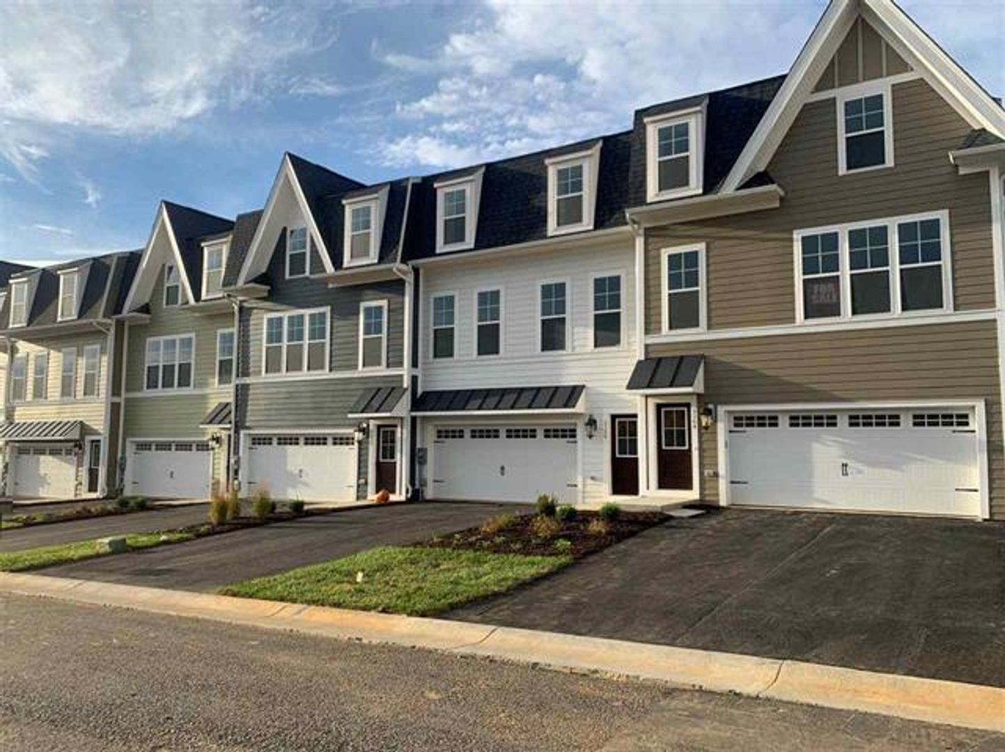 Rockingham Townhome: 3168 Marion Square