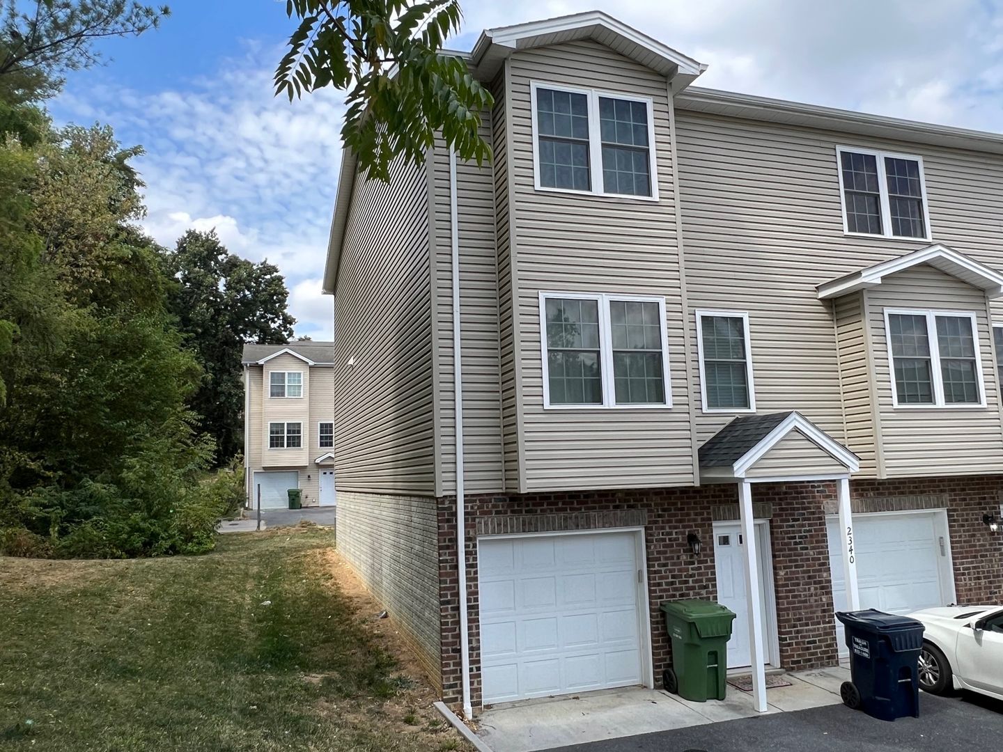 Harrisonburg House: 2340 Kendall Lane