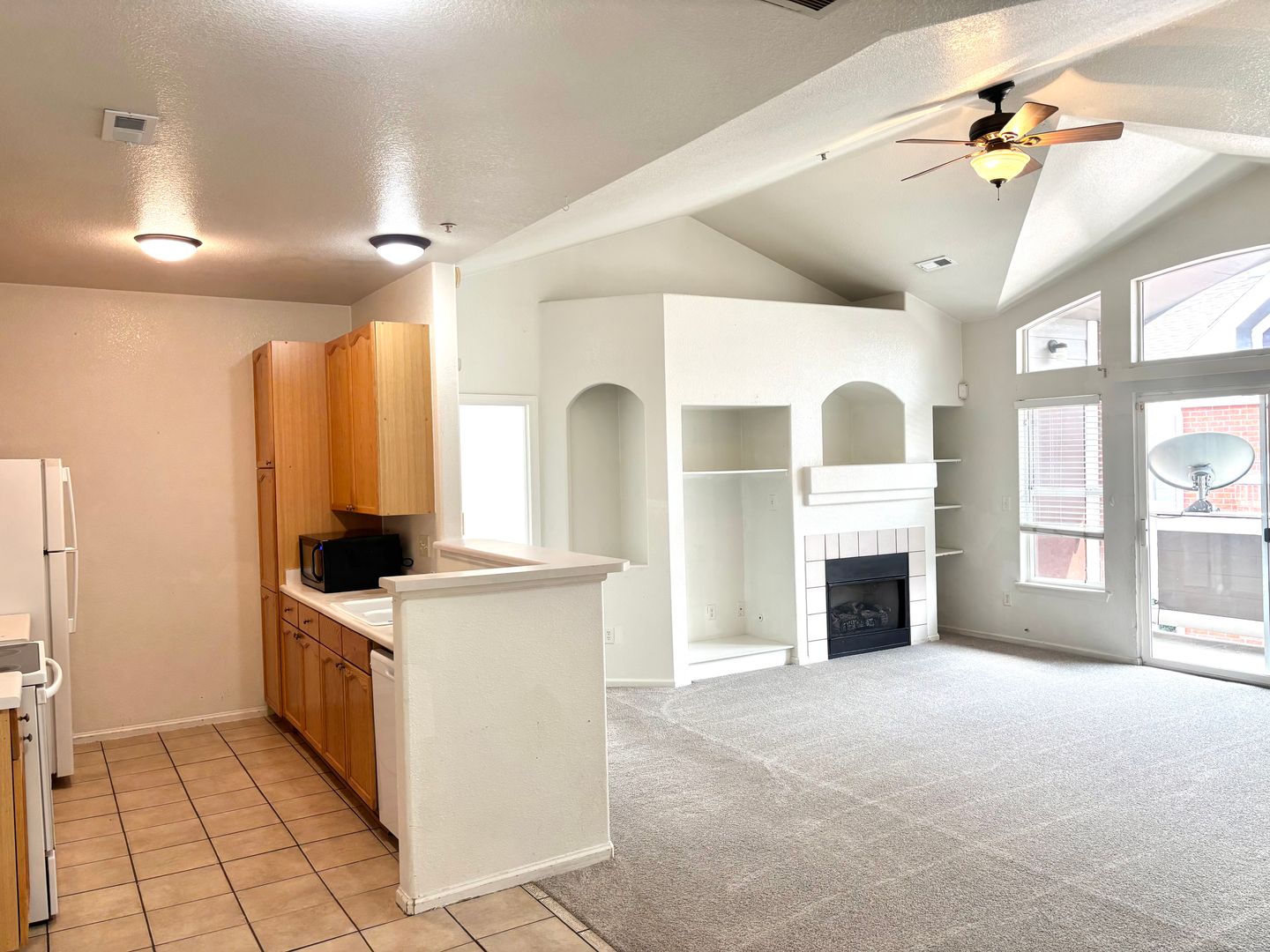Aurora Condo: 14323 E. 1st Drive #307