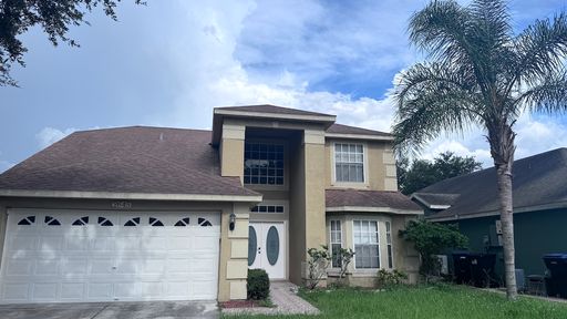 Spacious 3/2.5 Home in River Ridge with Pool in East Orlando – photo 1
