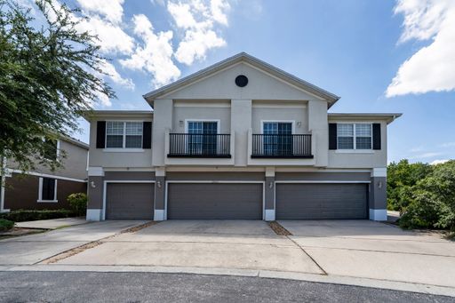Beautiful 2-Bedroom Townhome in Carter Glen Community – photo 1
