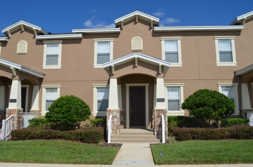 2/2.5 Townhouse with 1/1 Detached Garage Apt with 2-Car Garage in Turtle Creek of Saint Cloud