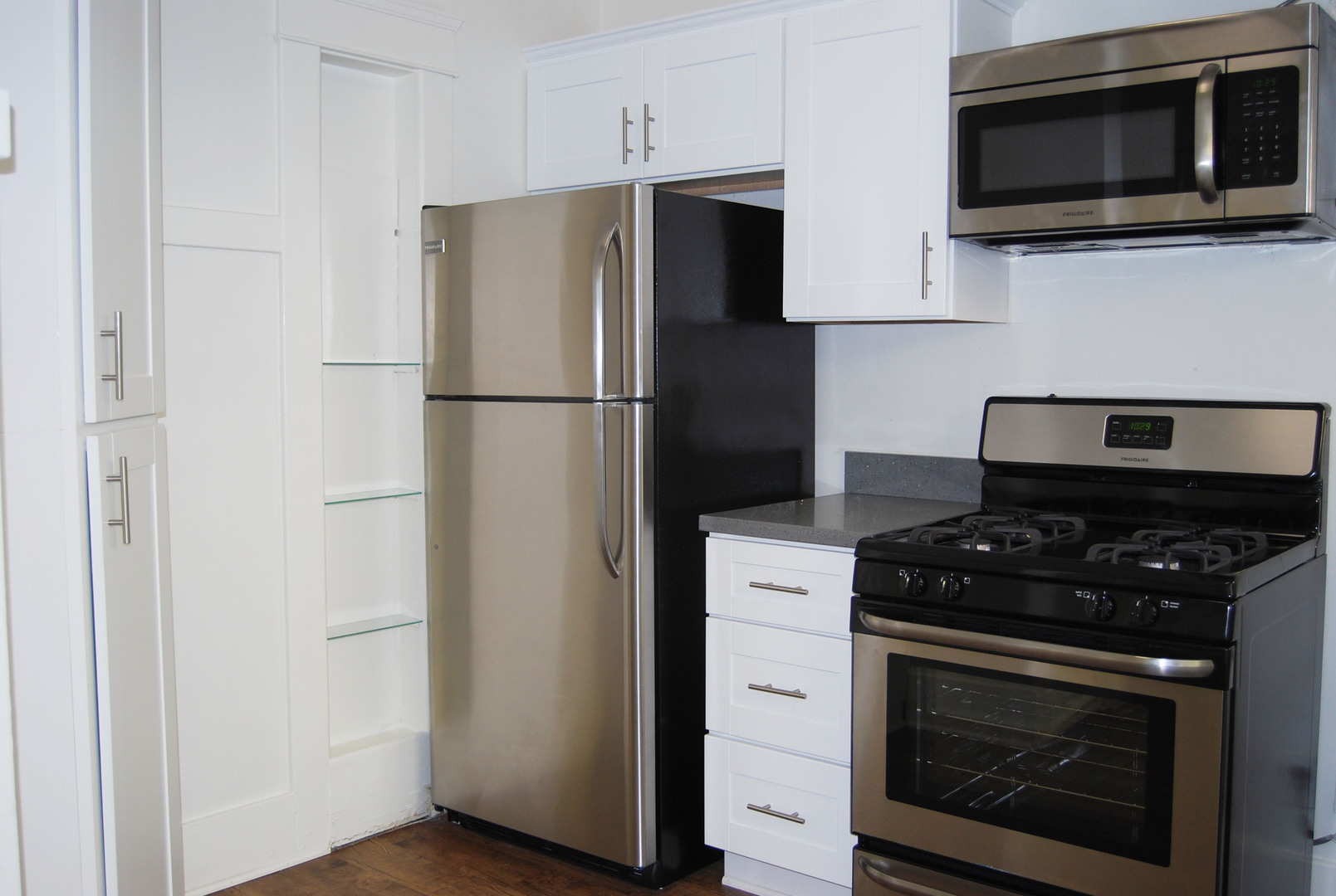 Long Beach Apartment: 3817 East Livingston Drive