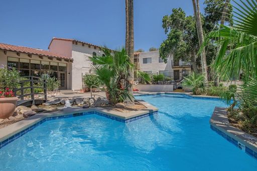 6200 N. Oracle Rd – photo 1