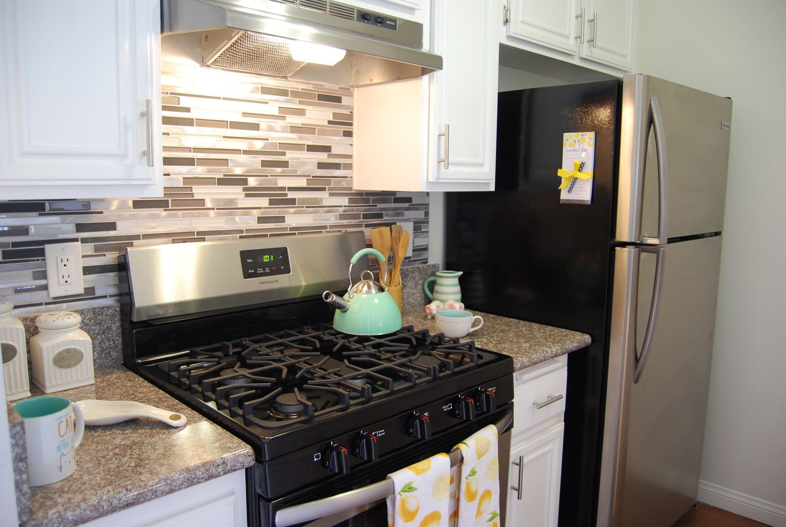 Long Beach Apartment: 4303 Elm Ave