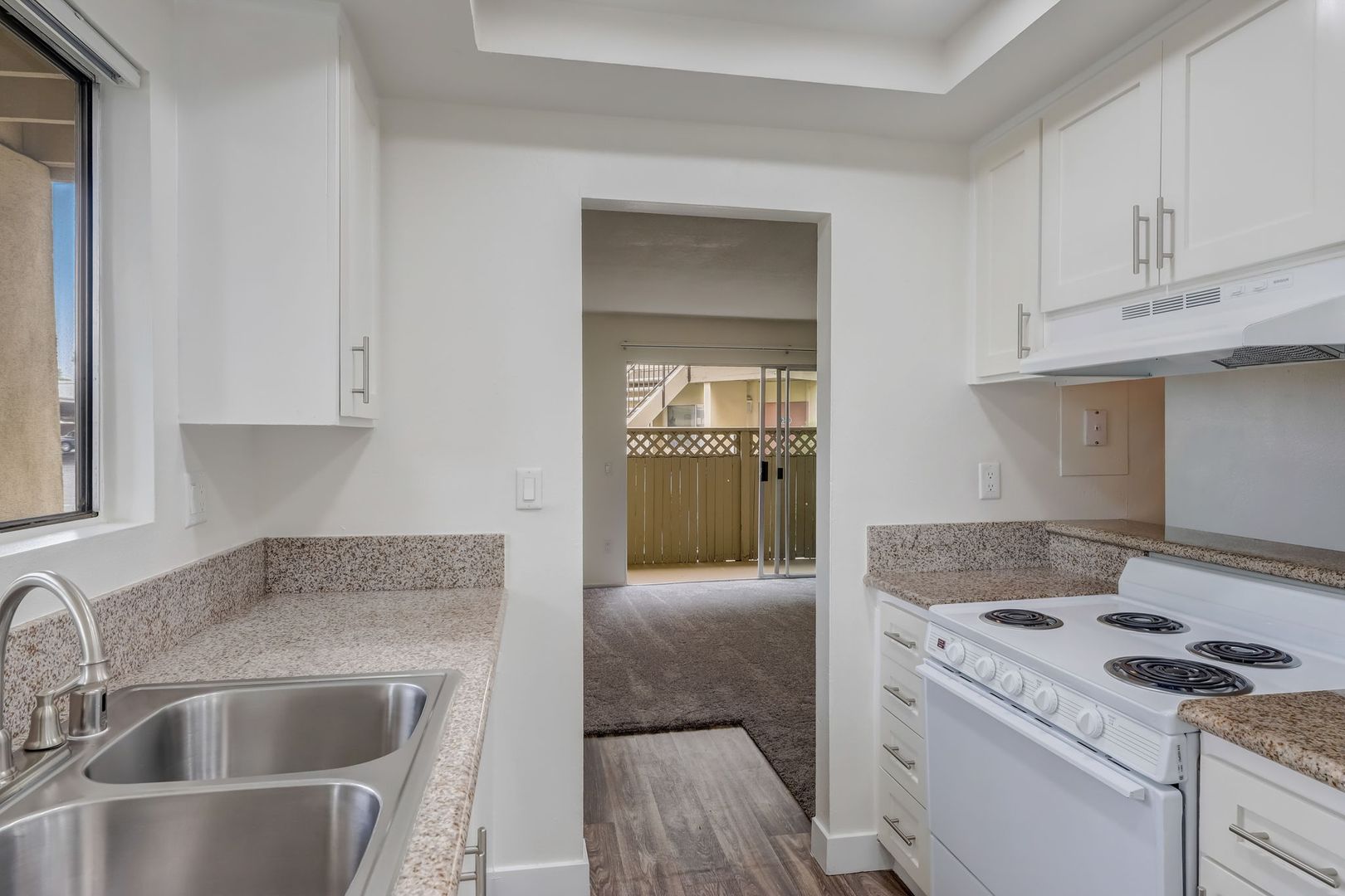 Upland Apartment: 859 N Mountain Avenue