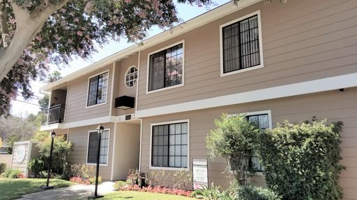 Beautiful 1 Bedroom for ages 55 and over. LIMITED TIME FREE 50in TV O.A.C!!! – photo 1