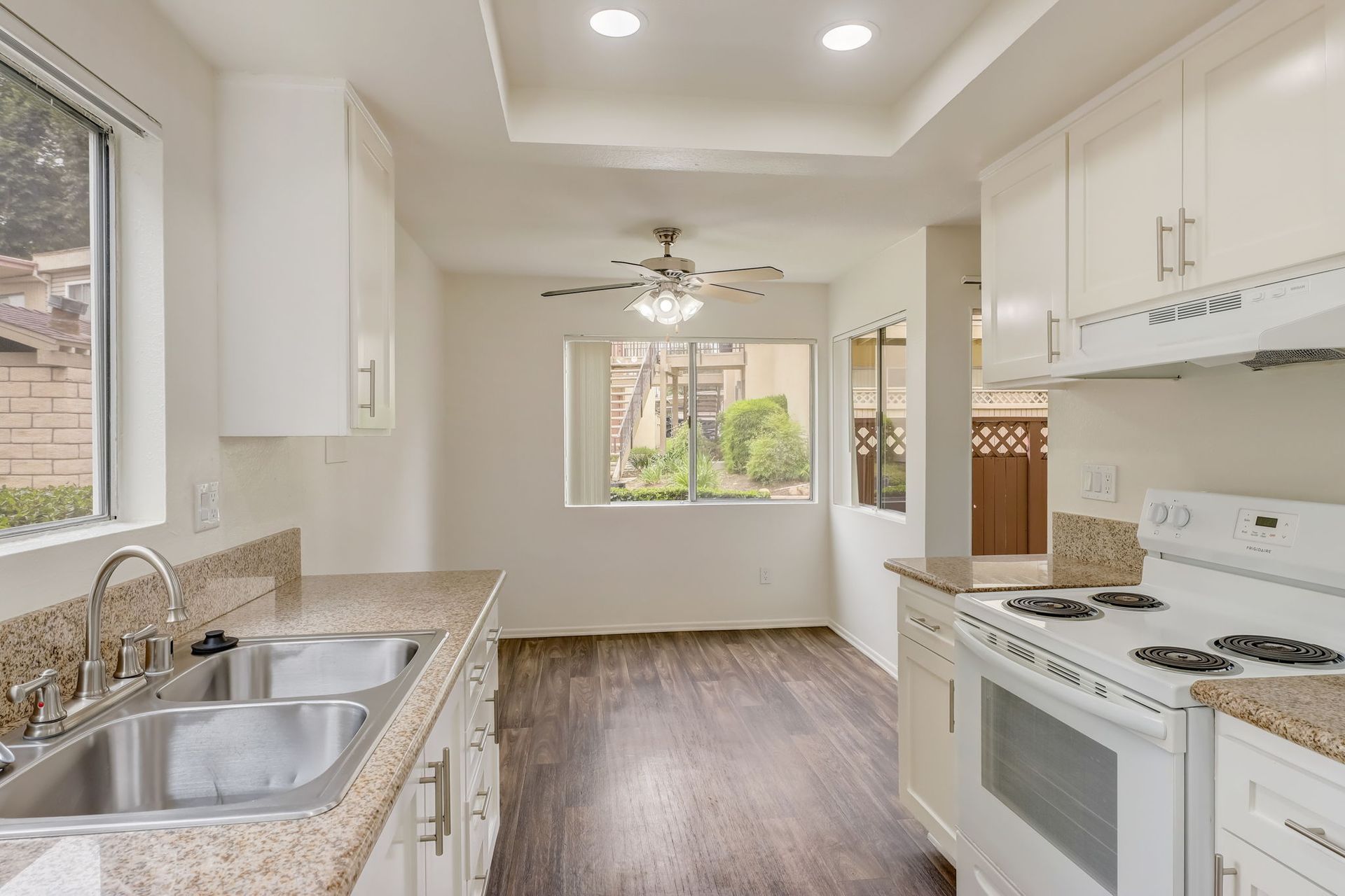 Upland Apartment: 859 N Mountain Avenue