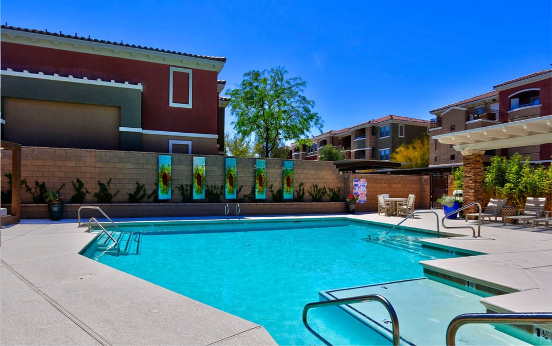 Las Vegas Apartment: 6885 W. Lone Mountain Rd.