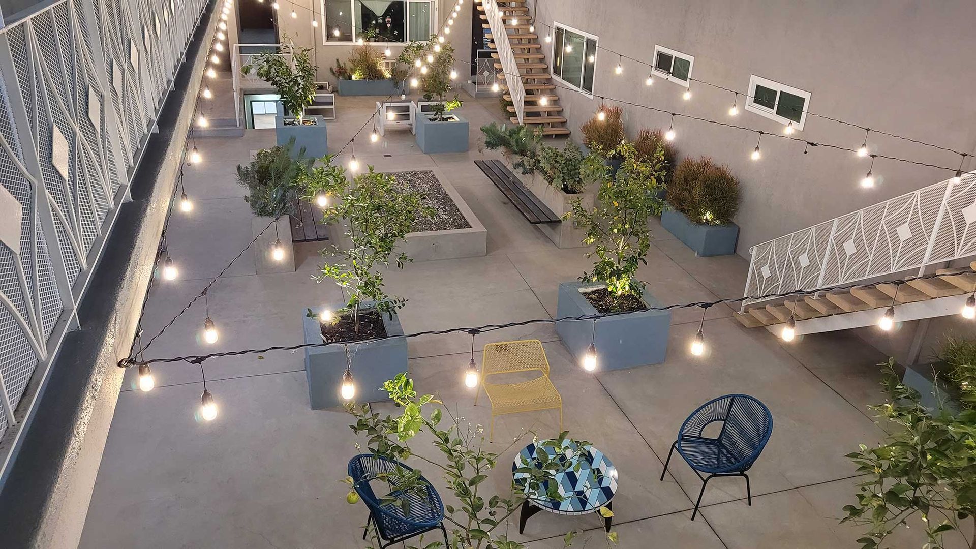 Los Angeles Apartment: 6565 Fountain Avenue