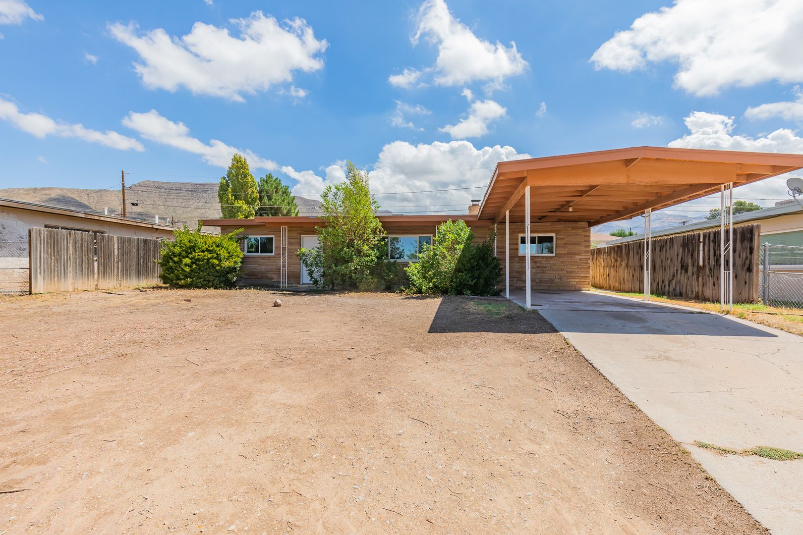 Alamogordo House: 2306 Tulane Ave