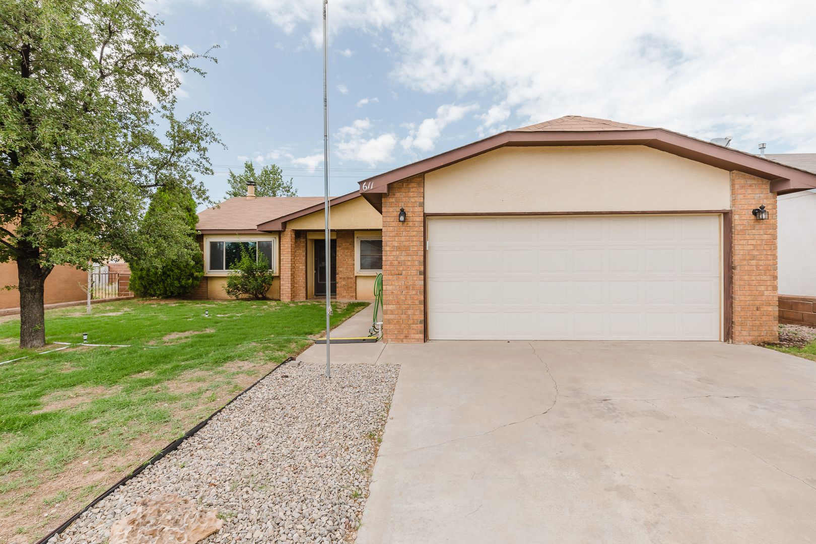 Alamogordo House: 611 Mercury