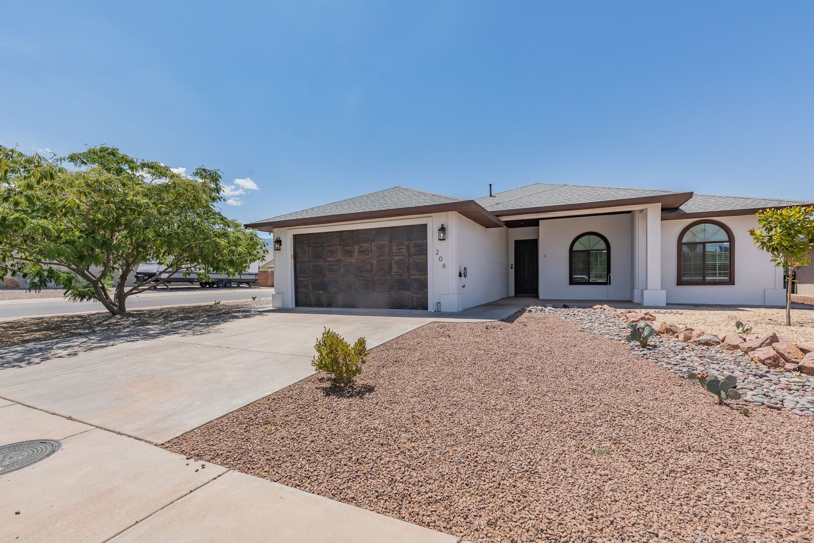 Alamogordo House: 206 Ascot Parade