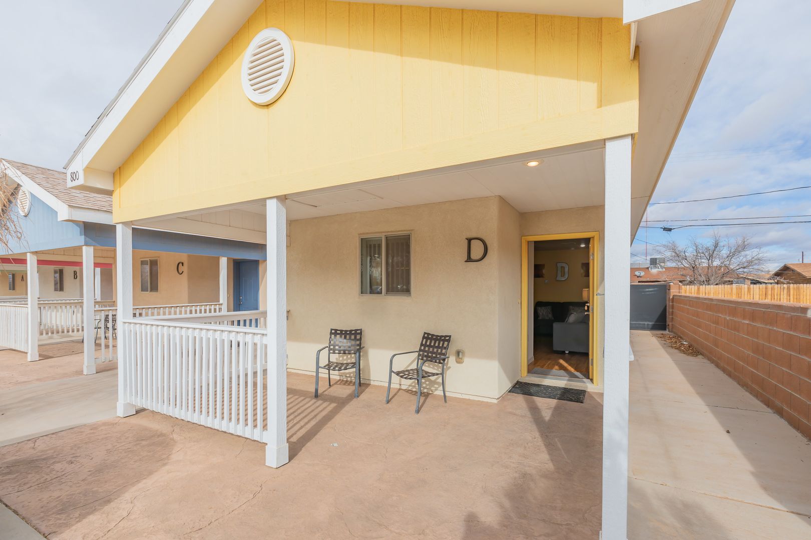 Alamogordo Apartment: 800 Sherwood Dr