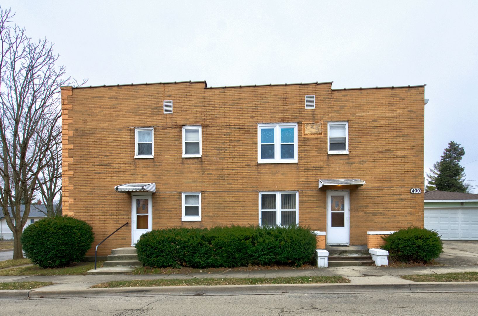 400 Moran St