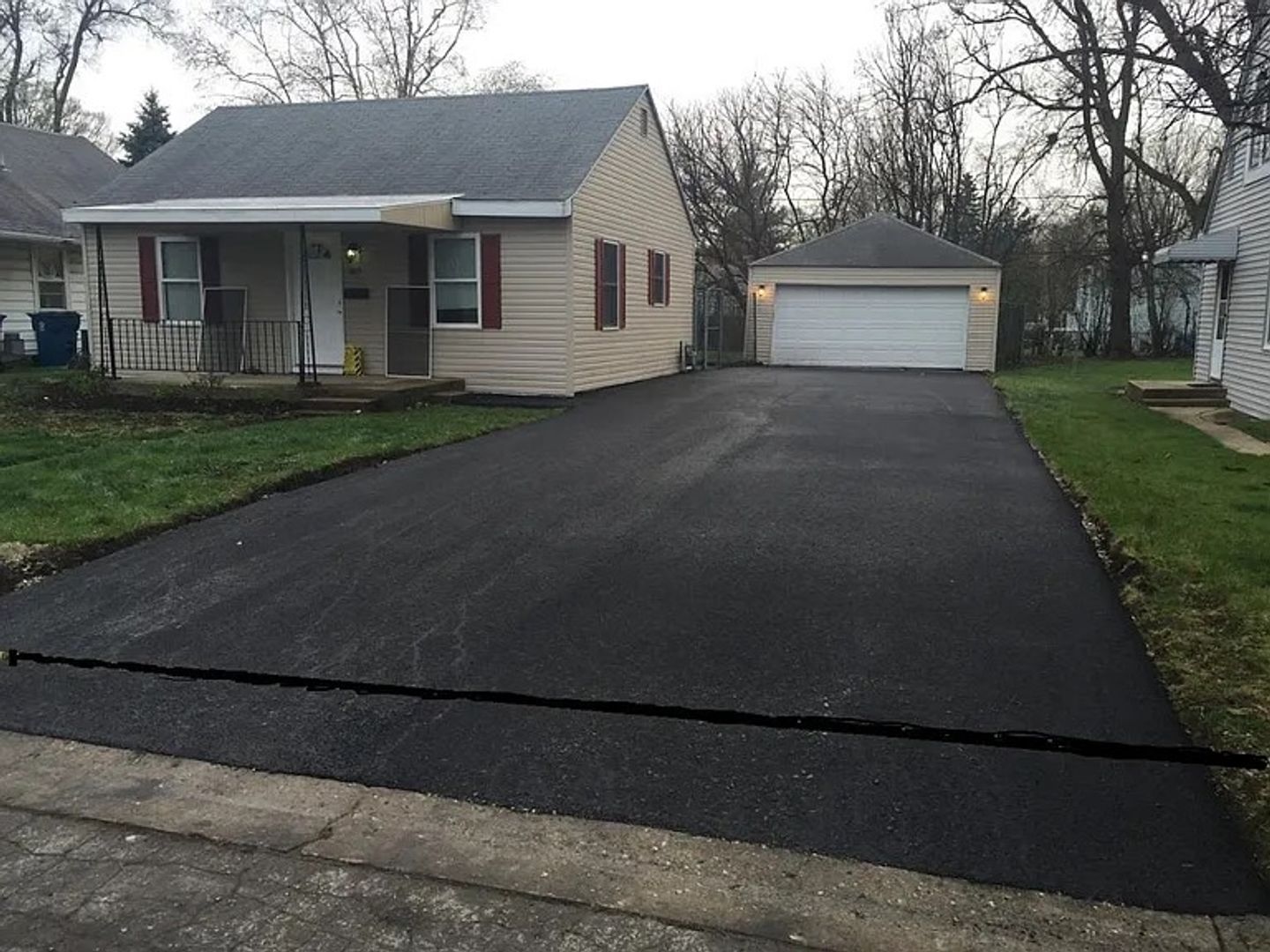 Crest Hill House: 1815 Wilcox St