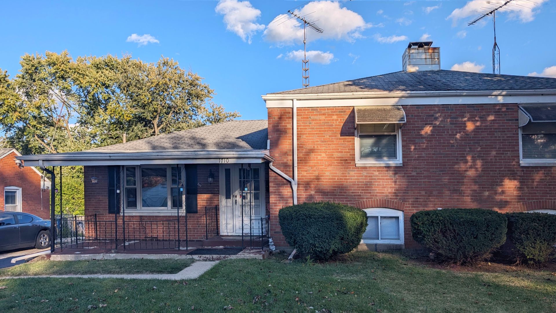 3 bd 1 3/4 bath home Crest Hill