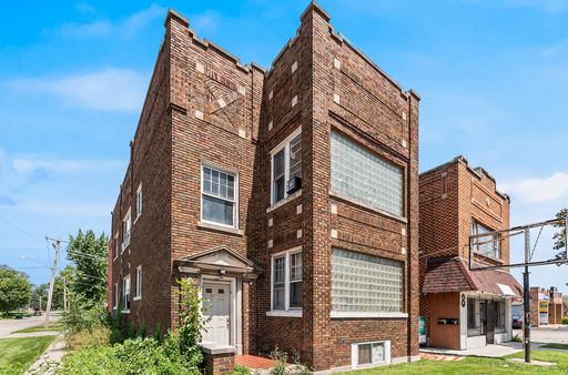 1 bd 1 ba main level apartment
