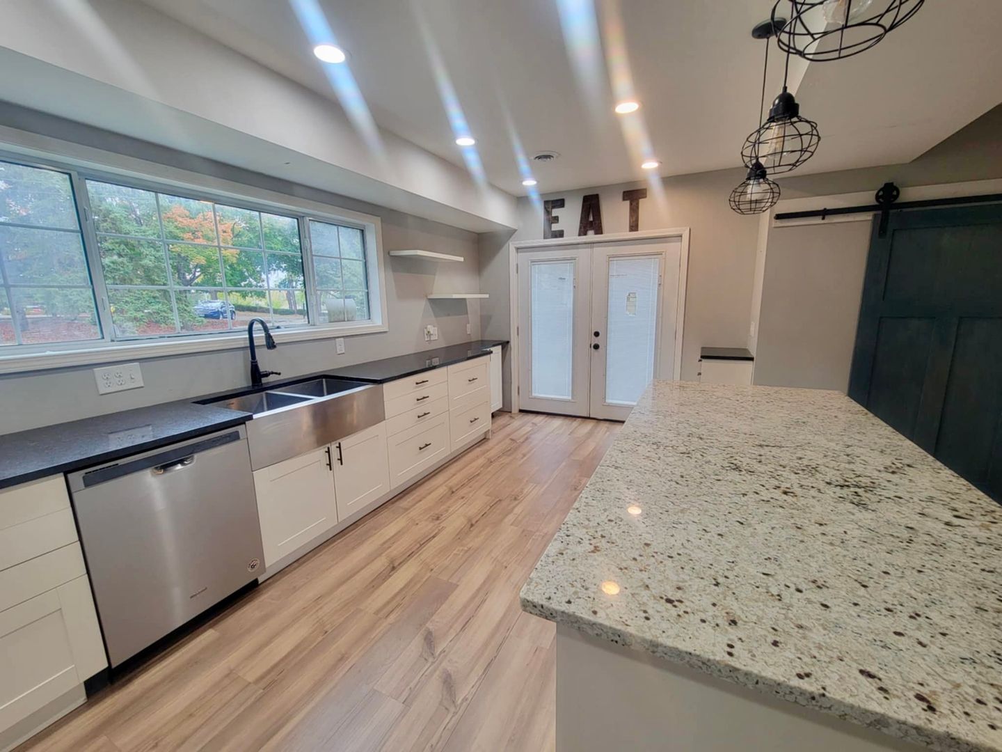 Hopkins House: 47 1/2 6th Ave S