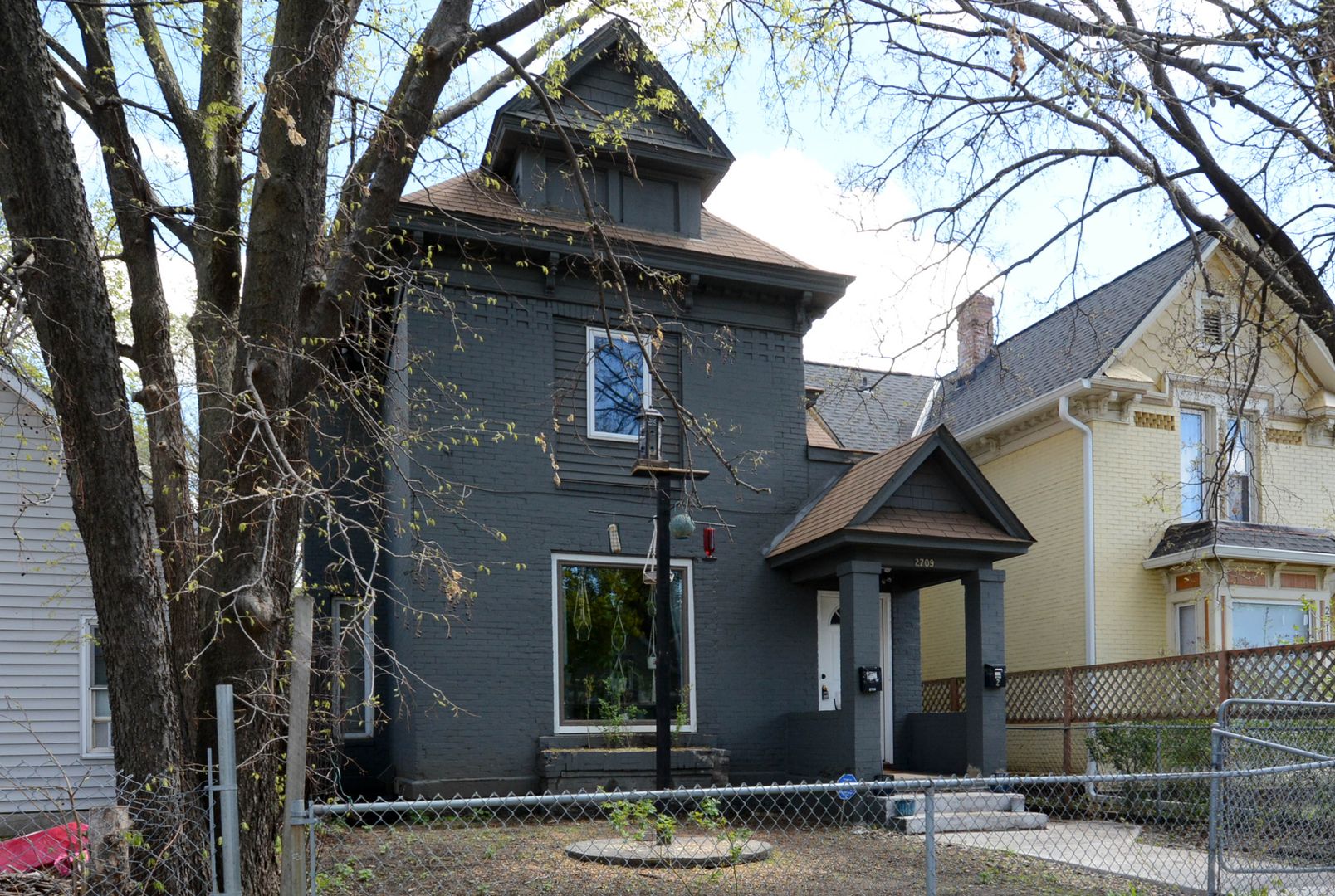 Minneapolis Apartment: 2709 Bloomington Ave S