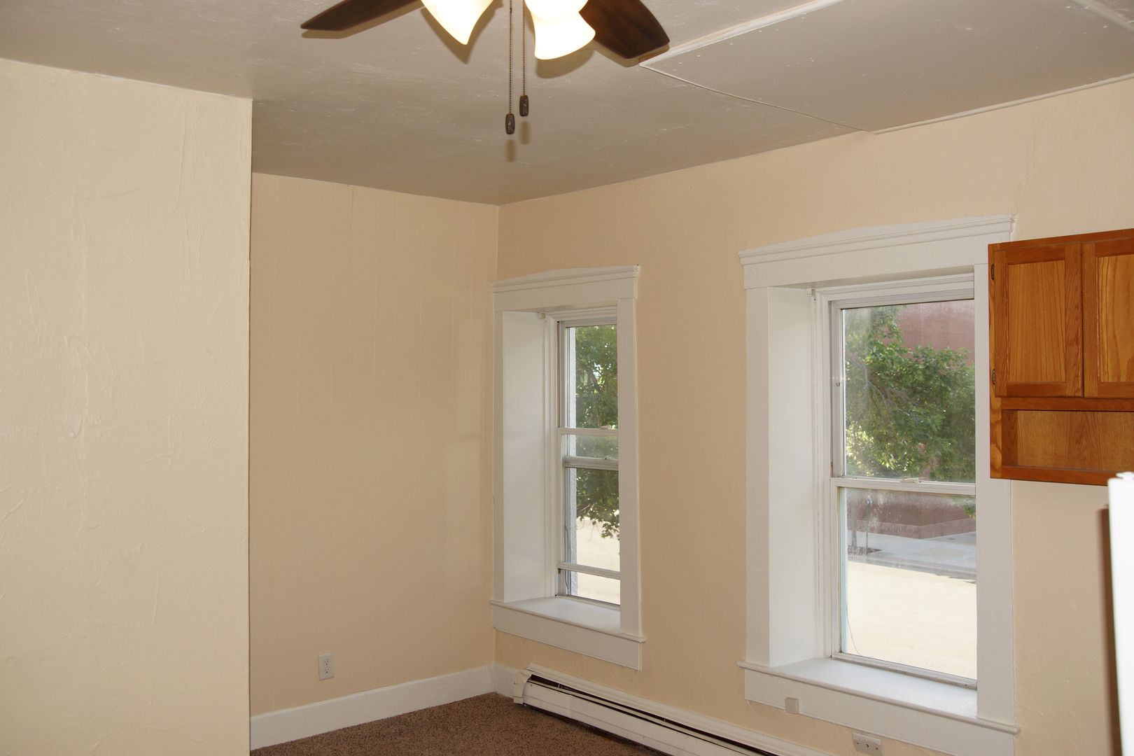 Shakopee Apartment: 218 3rd Ave E