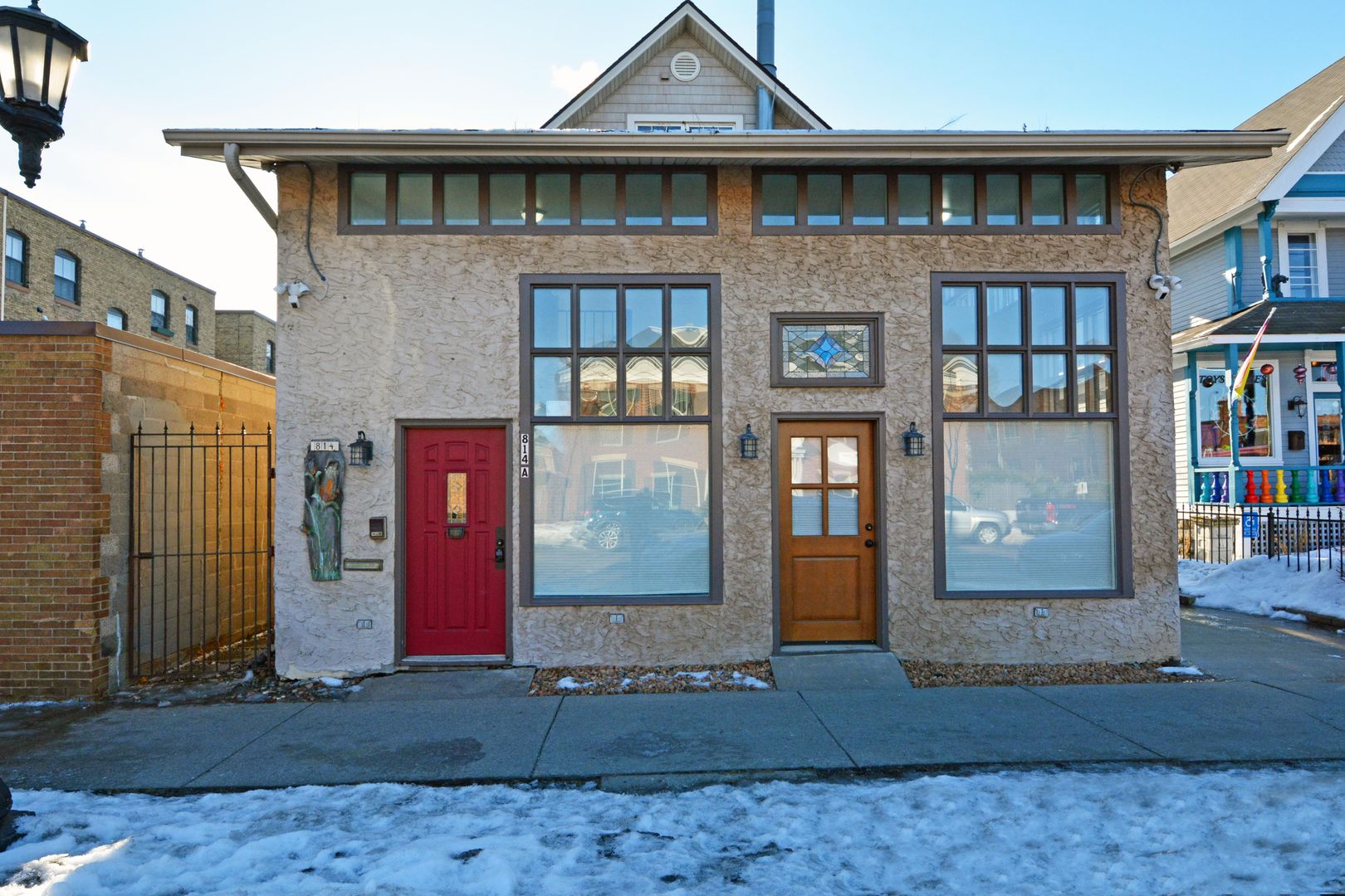 St. Paul Apartment: 814 Grand Ave