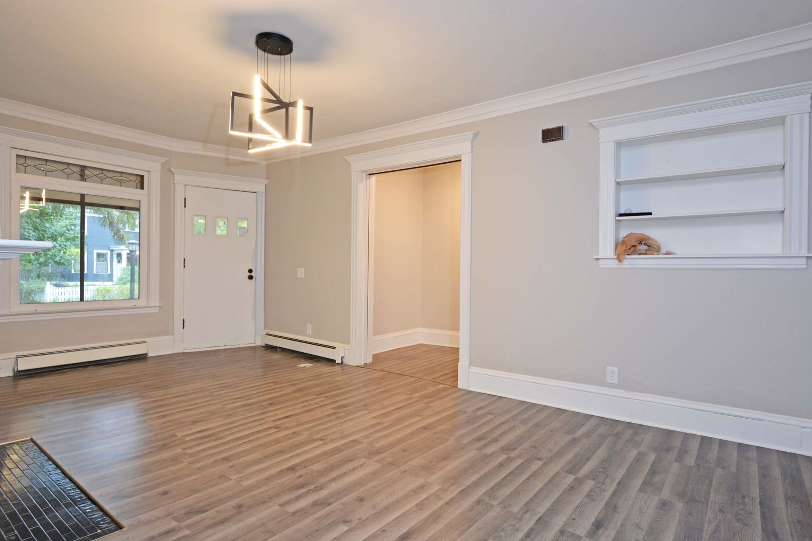 Minneapolis Apartment: 2209 Aldrich Ave S