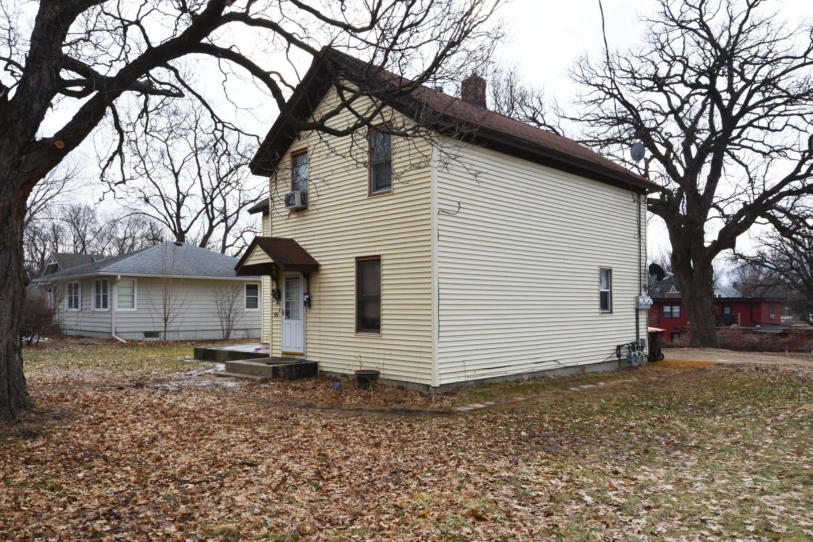 Hastings Multiplex: 551 6th St W Unit 1