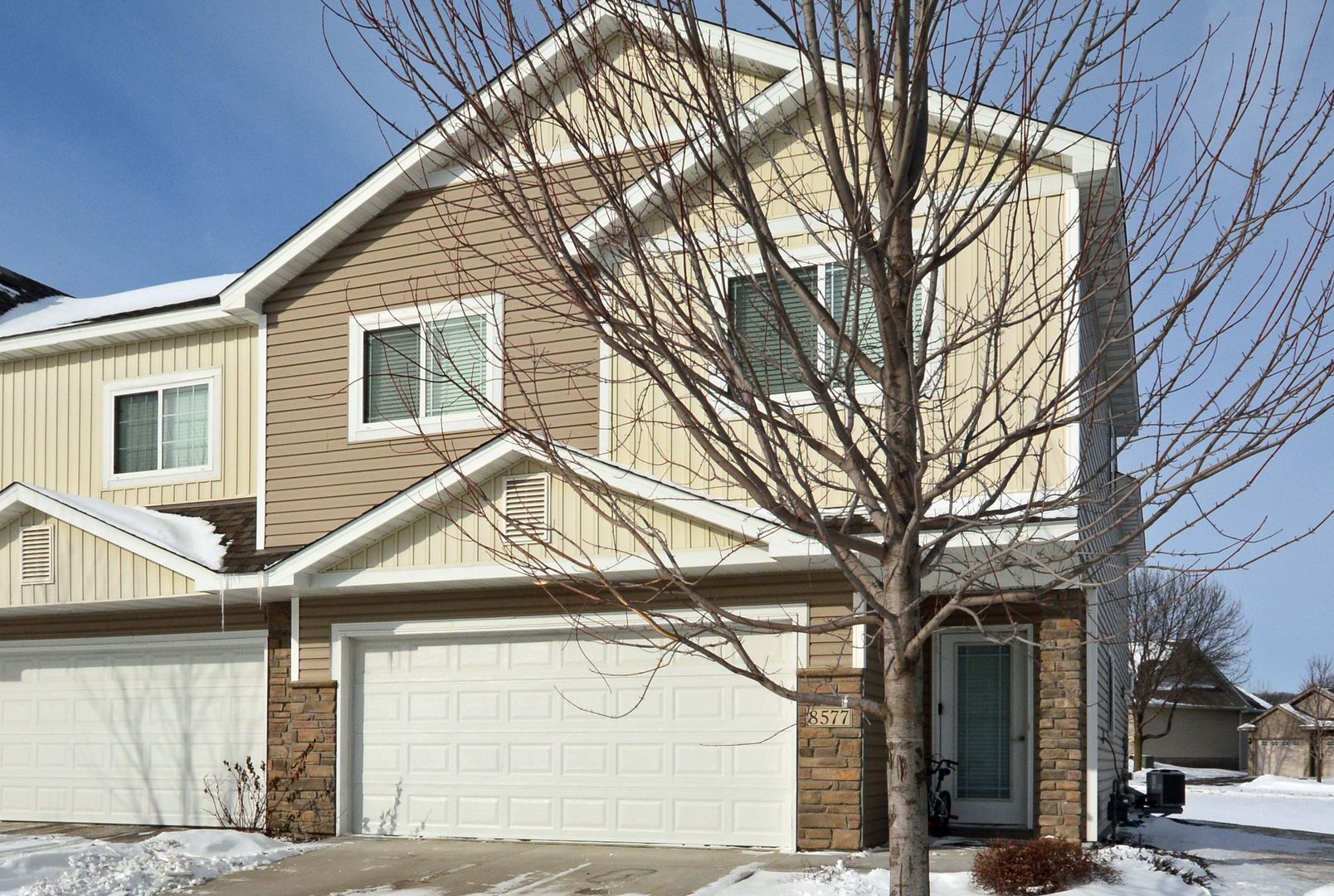 Monticello Townhome: 8577 Gateway Circle