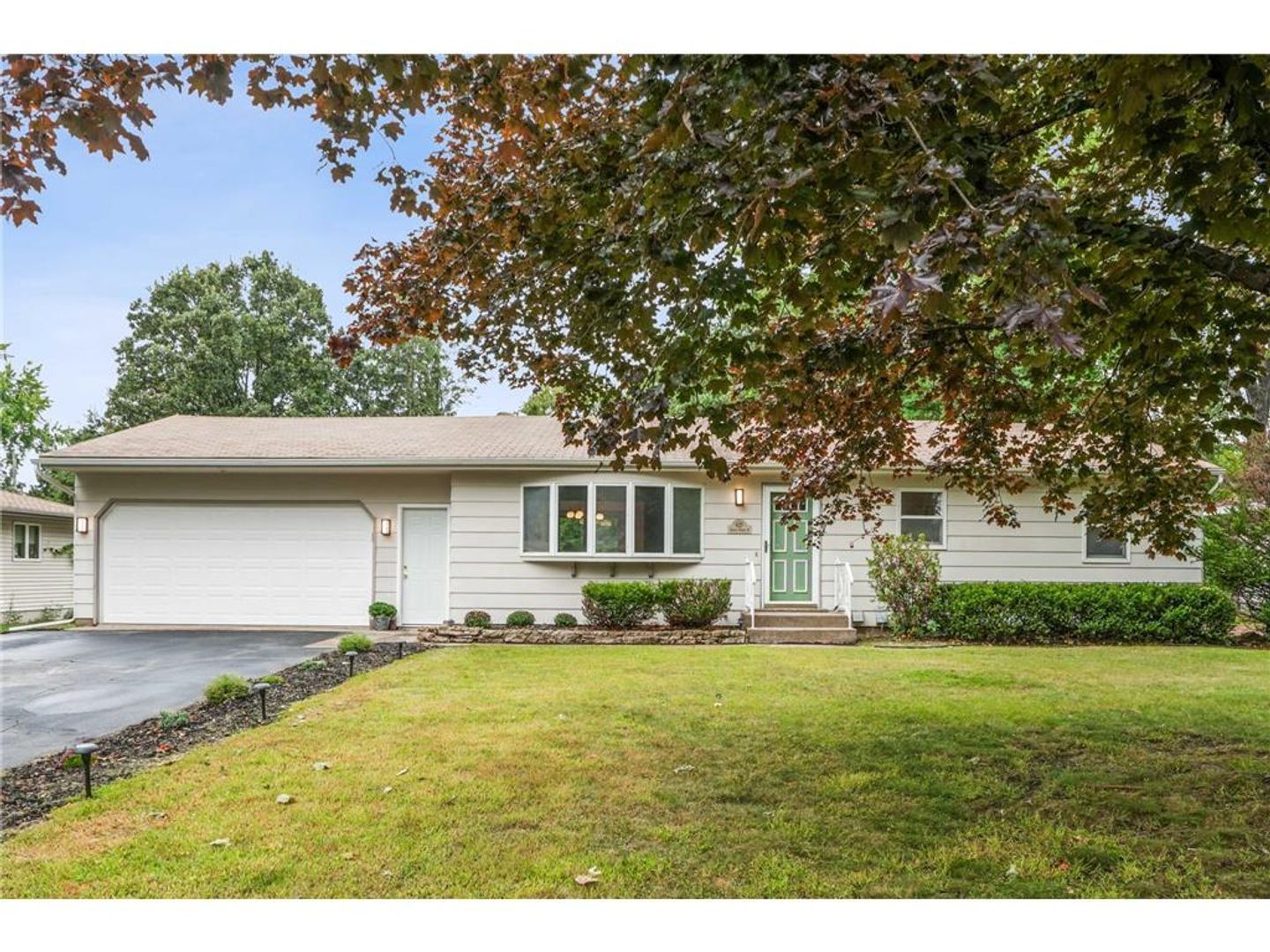 Hudson House: 627 8th St N