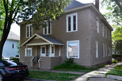 Updated Studio Unit - Available Now! – photo 1