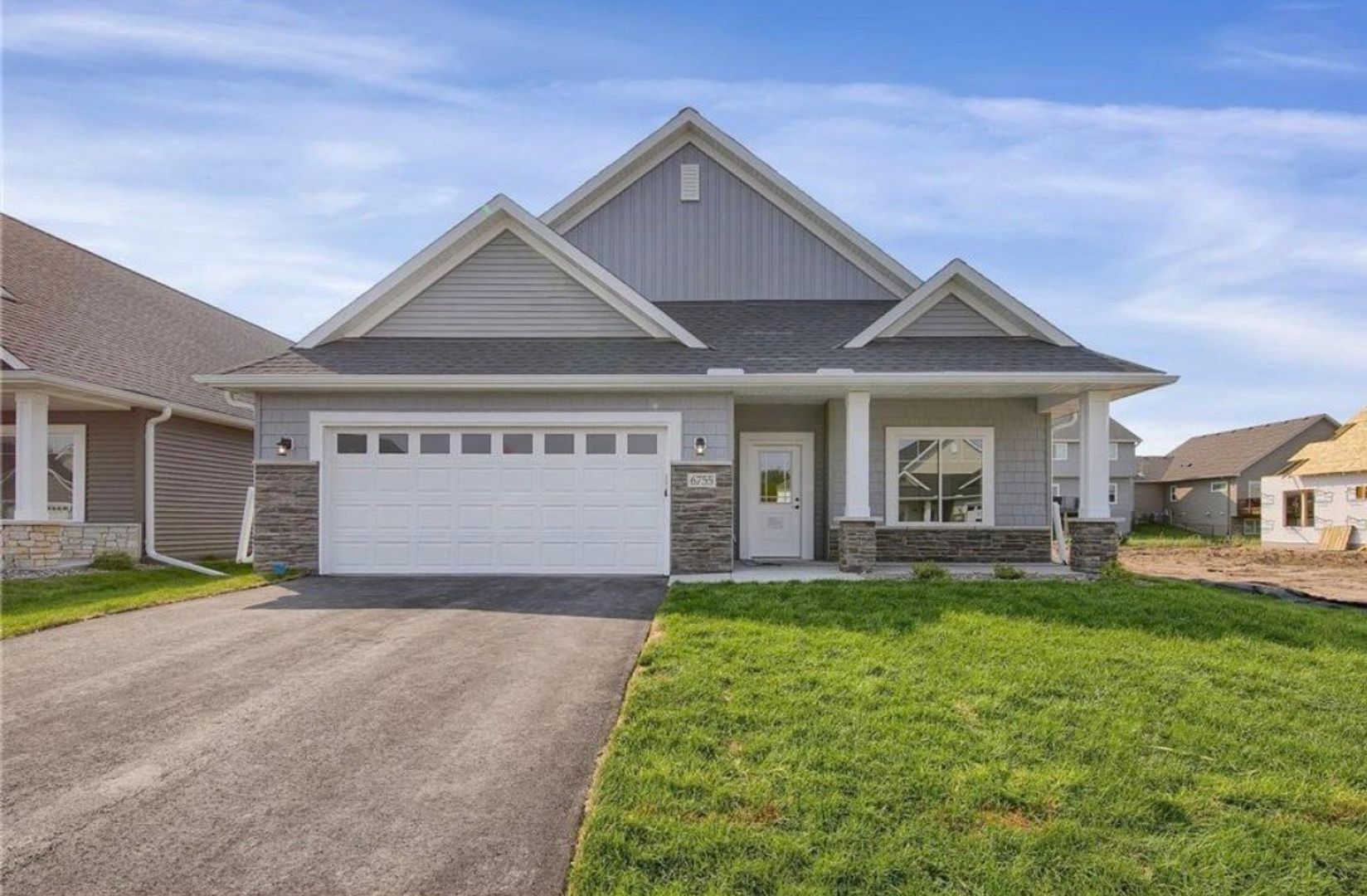 Lino Lakes House: 6754 Ivywood Ave.