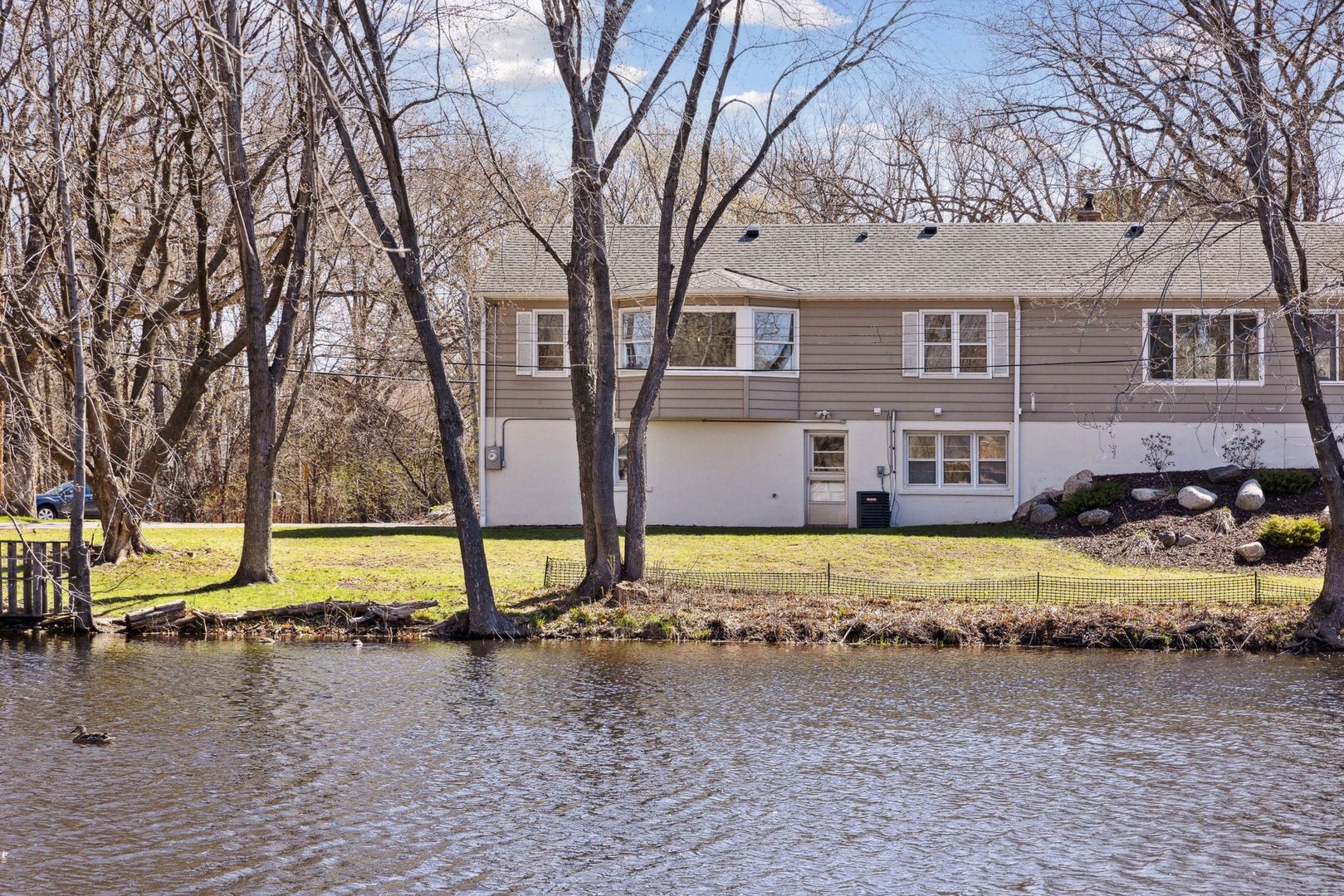 Golden Valley House: 6525 Glenwood Ave.