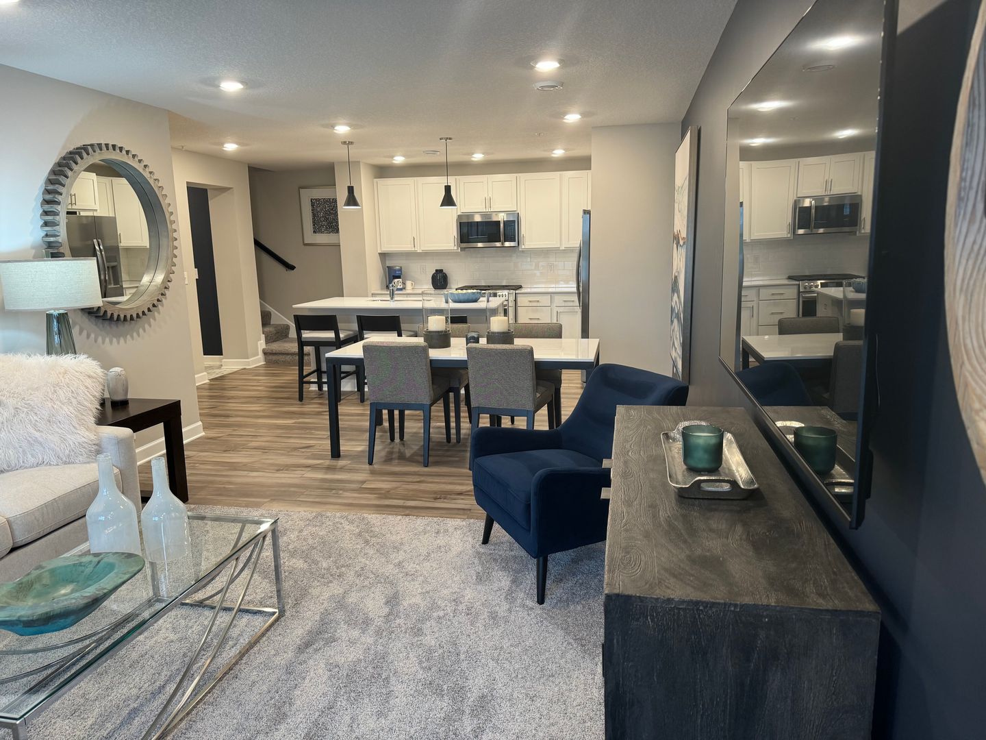 Rosemount House: 14854 Ardee Pl