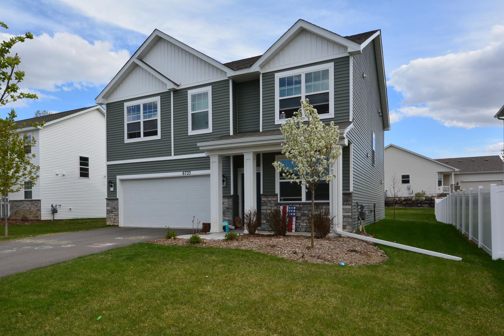 Cottage Grove House: 6733 Pine Arbor Lane S