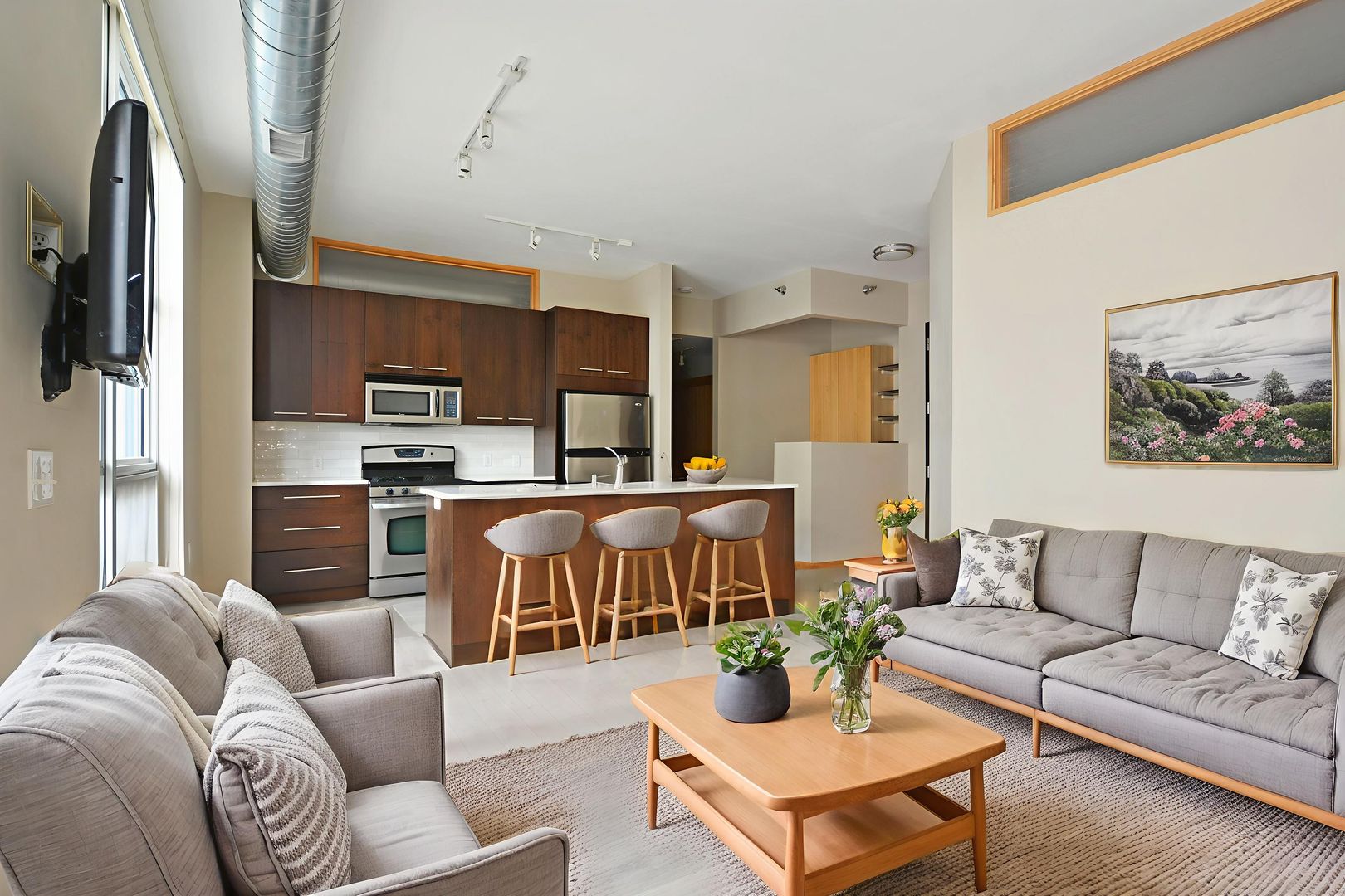 Minneapolis Condo: 1211 Lagoon Ave Unit 209